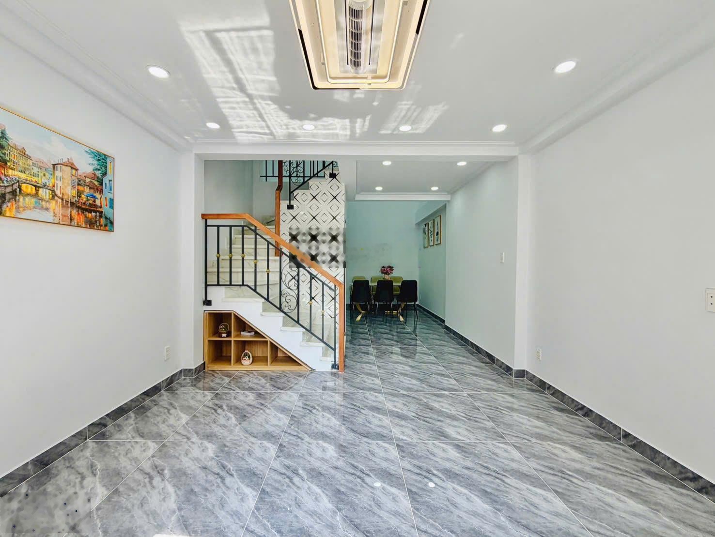 Bán nhà hẻm xe hơi Lê Văn Sỹ, P.12, Q.3 - nhà mới xây - 35m2- 2 lầu - 4PN