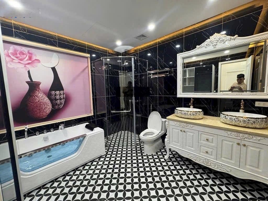 Phong cách hoàng gia siêu phẩm phân lô quân đội 918 sân golf Long Biên