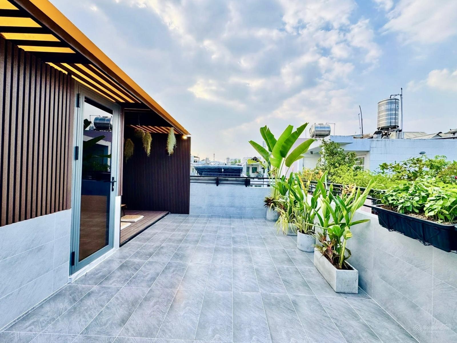 Bán gấp nhà hẻm oto Nguyễn Hữu Cầu - TĐ - Q1, gần chợ Tân Định. 79,5m2, cho thê 30 triệu