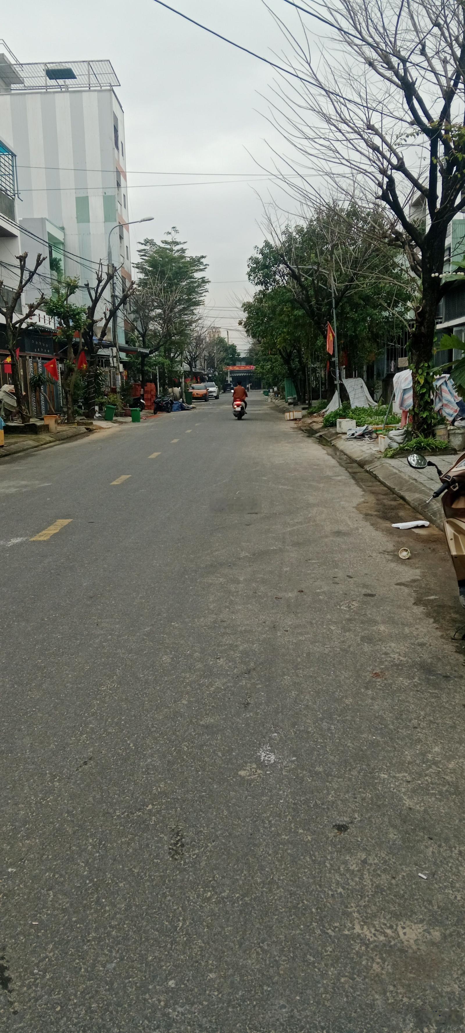 Dẫy trọ mặt tiền và nhà C4 gần trường DHDT, gần bến xe tt Đà Nẵng