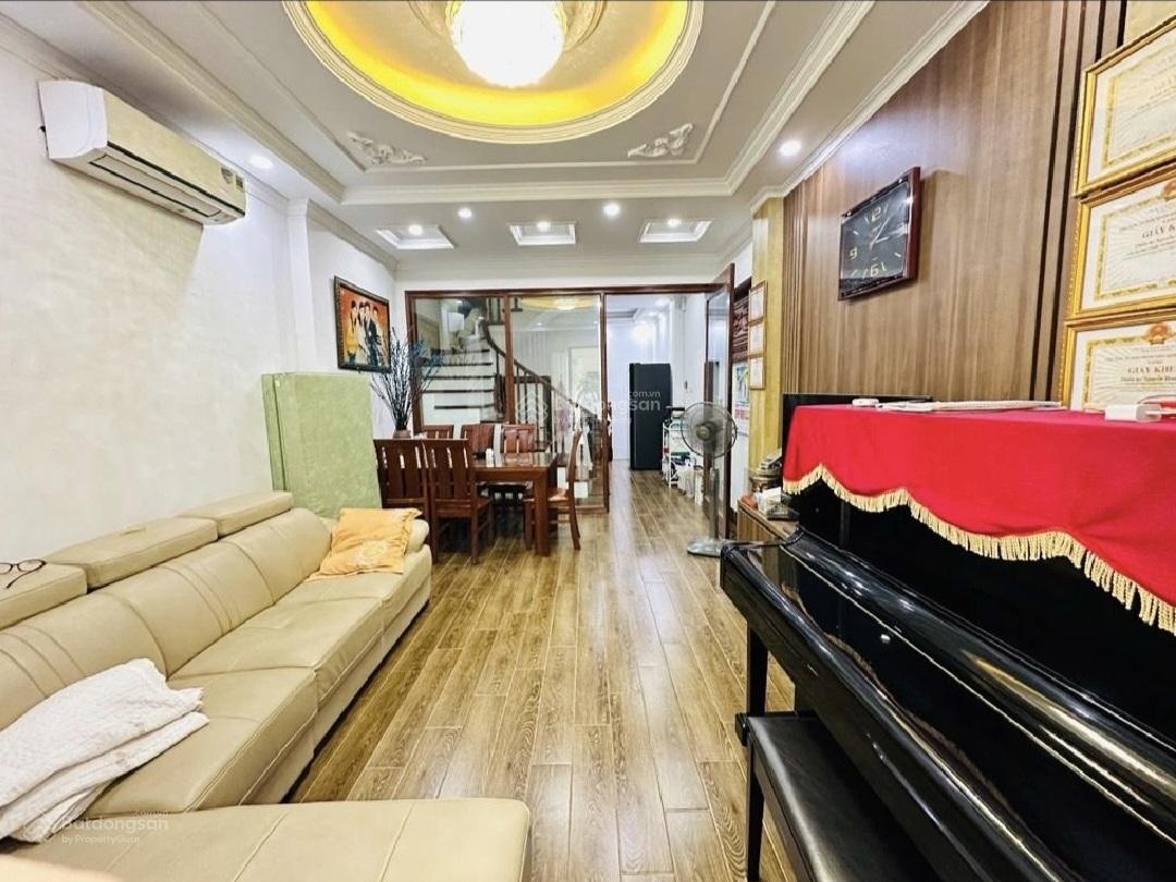 Bán nhà Cổ Linh Long Biên Hà Nội diện tích : 38m2 x 5 tầng x 3,8m mặt tiền = hậu x 12,5 tỷ ôtô