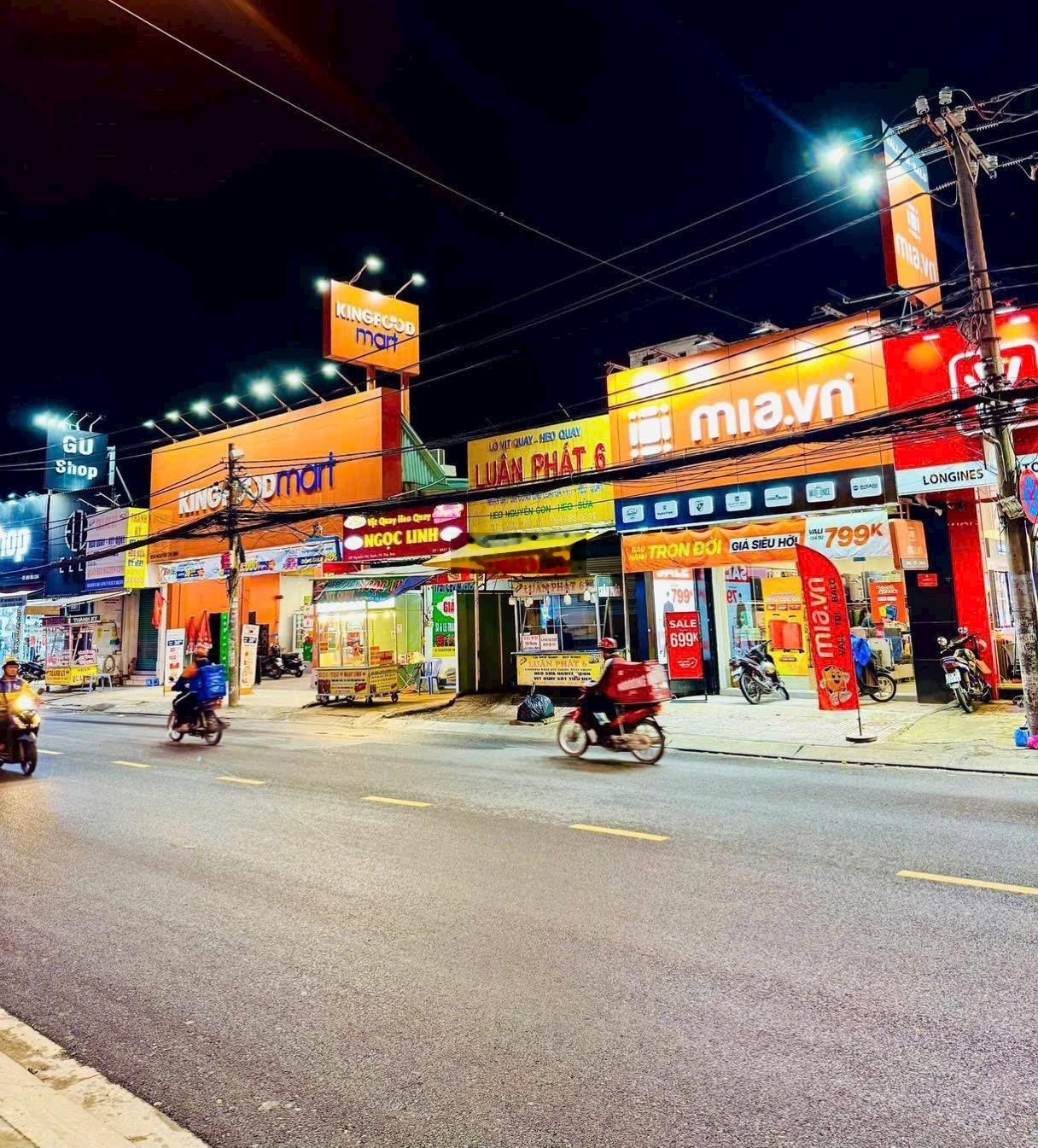 Bán mặt tiền Nguyễn Thị Định, đoạn đường nhiều thương hiệu nhất DT 136m2 giá 26 tỷ, sổ hồng riêng.