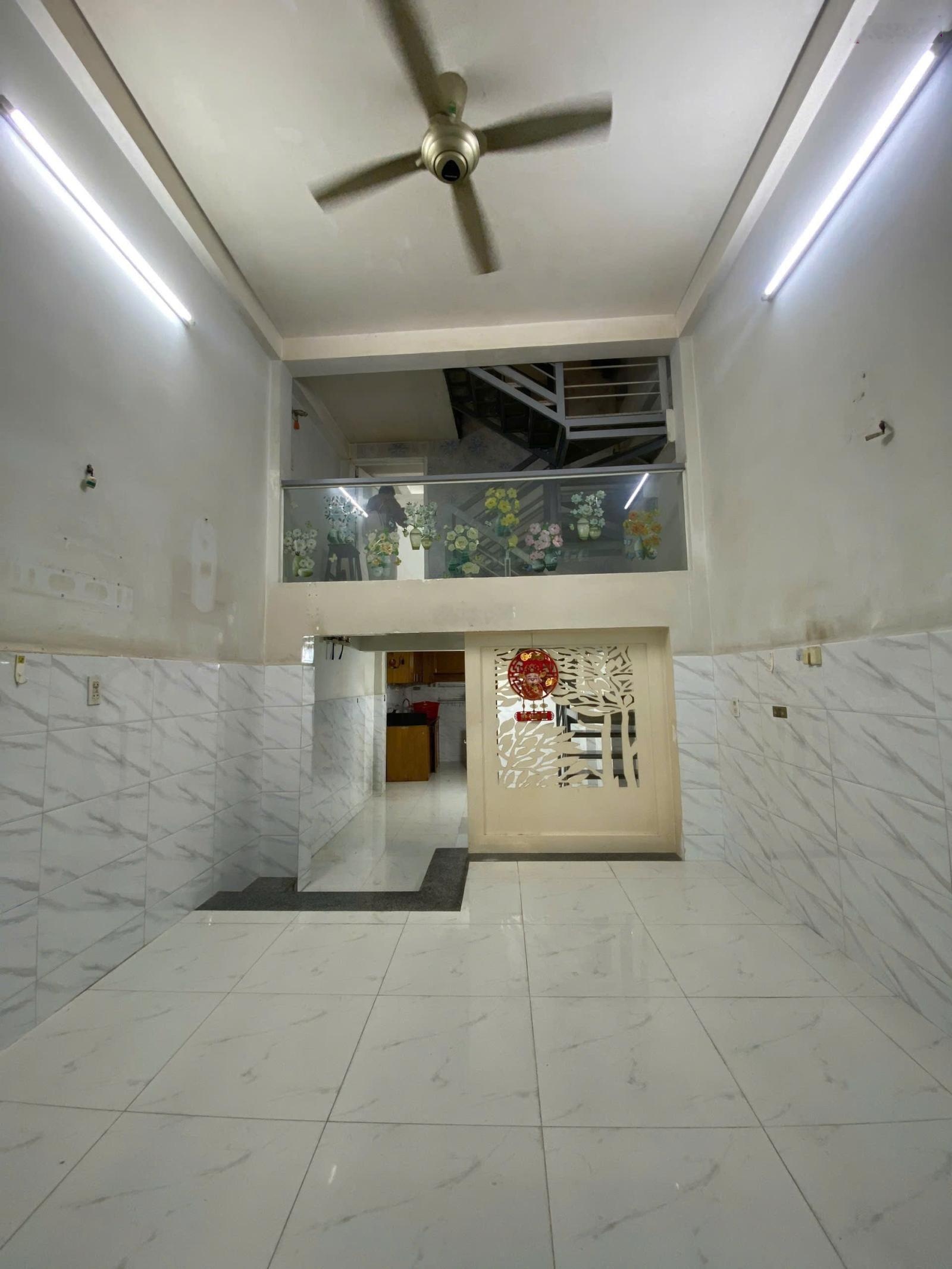 Bán nhà trung tâm Nha Trang - hẻm đường Hồng Bàng - Giá 4,5 tỷ