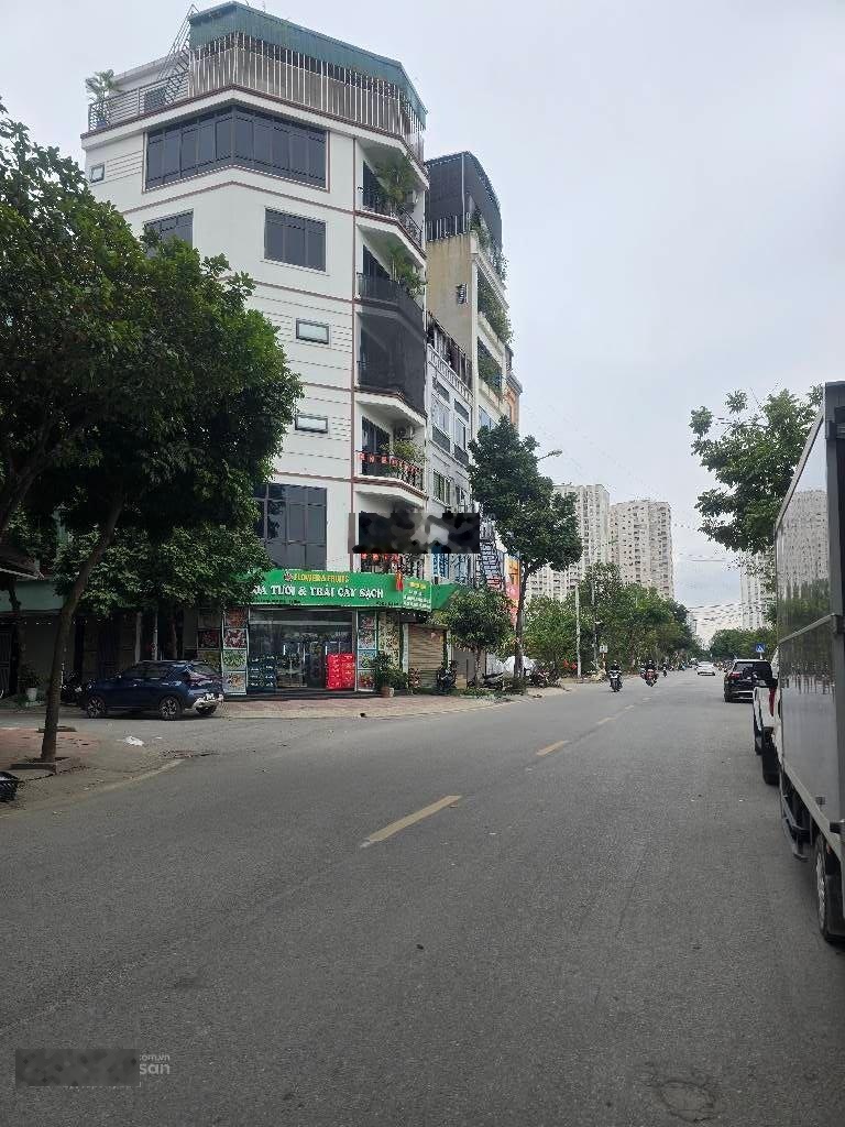 Chỉ 13 tỷ phố Lê Lợi xây 5tầng ôtô đỗ cửa, vào nhà. Giá tốt còn thương lượng mạnh