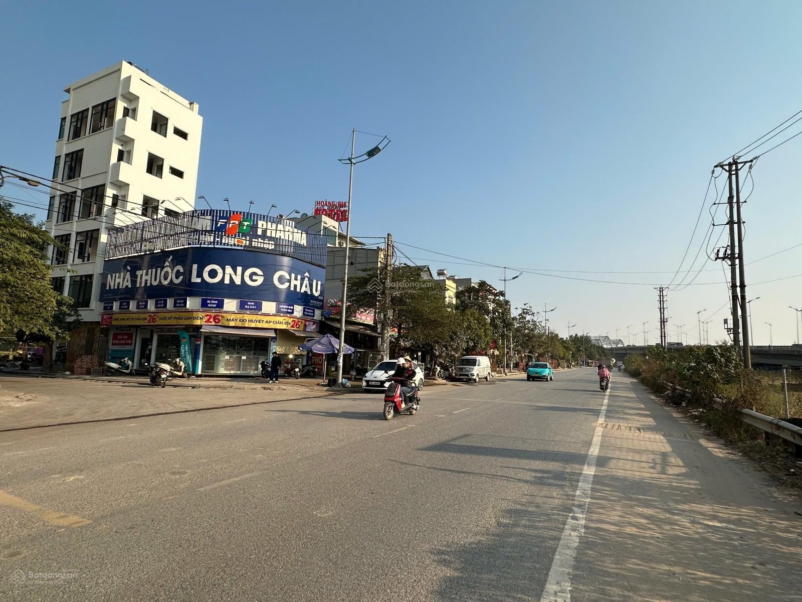 Chuyển nhượng 66m2 đất đấu giá lô góc mặt đường Trường Sa view nhìn thẳng Tây Hồ sẵn kinh doanh