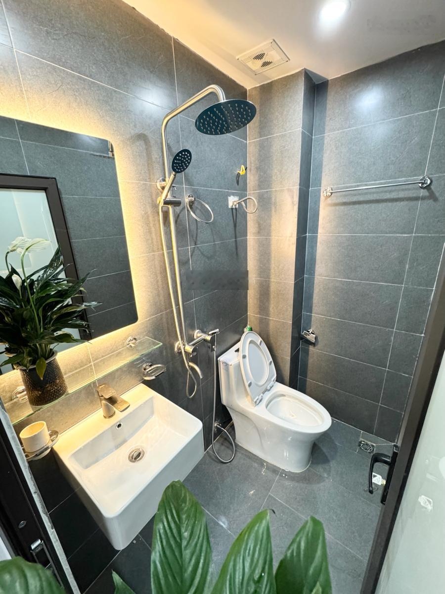 Siêu phẩm khương trung -nhà mới 5 tầng full nội thất-ở siêu sướng -giá cực tốt-26m giá 7.25 tỷ