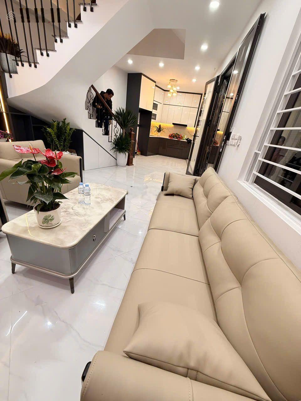 Minh Khai - Gốc Đề - Ngõ nông - 50m2 - 4 tầng - 5 ngủ khép kín - hơn 9 đồng.