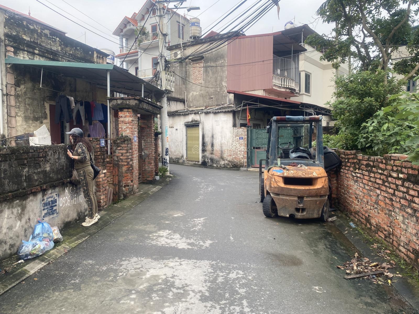 Nằm giữa ba đại đô thị lớn: Học Viện Nông nghiệp 31ha Trâu Quỳ - Ocean Park 1 và Ecopark