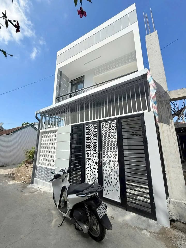 Bán nhà 2 tầng kiệt Nguyễn Khoa Chiêm, 68.5m2, 3 phòng ngủ, hướng Đông Bắc - giá 2.xx tỷ