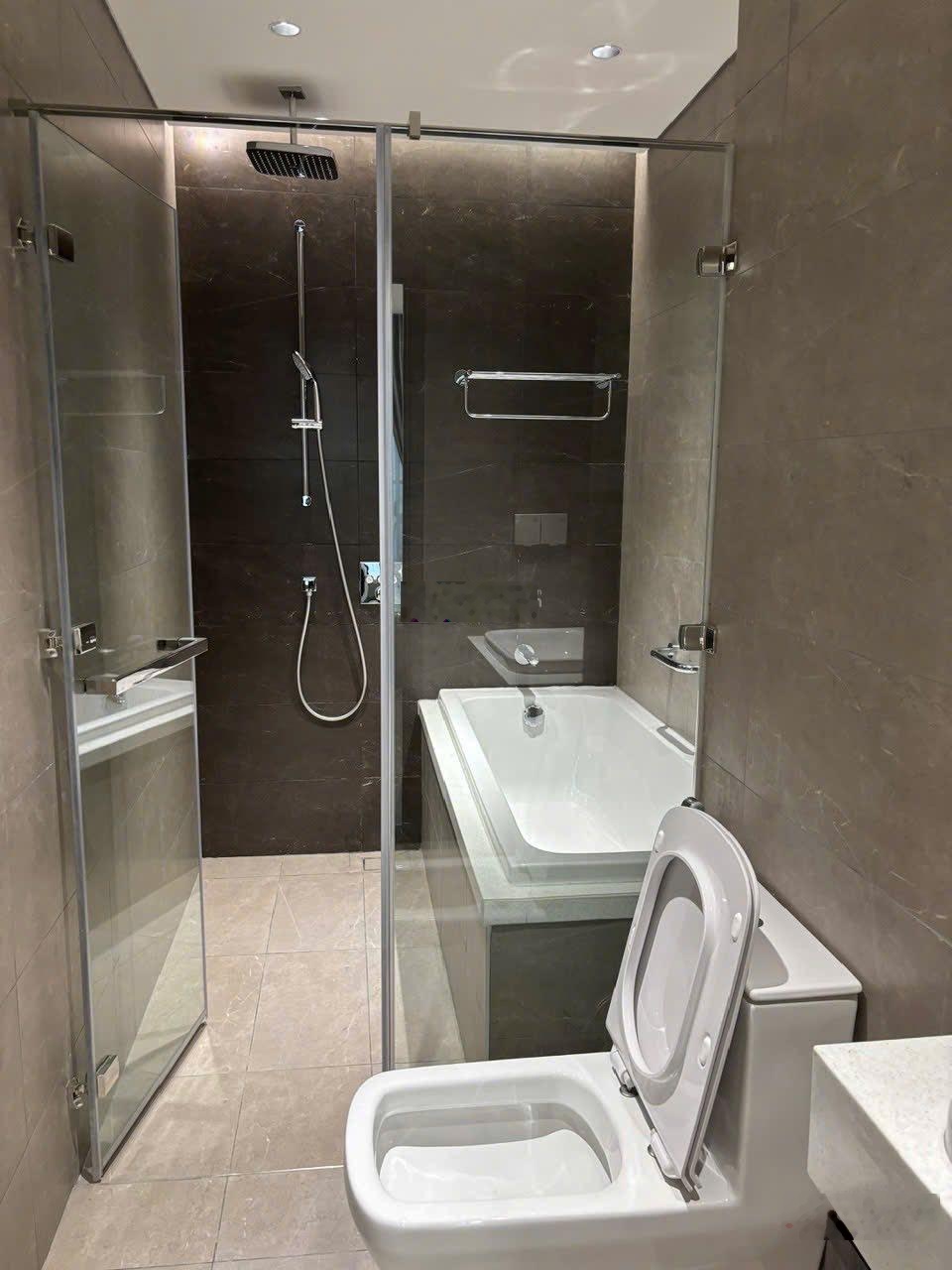 Cho thuê căn hộ 2PN + 2WC tại Kingston Residence, 17 triệu, 80m2, giá cực tốt