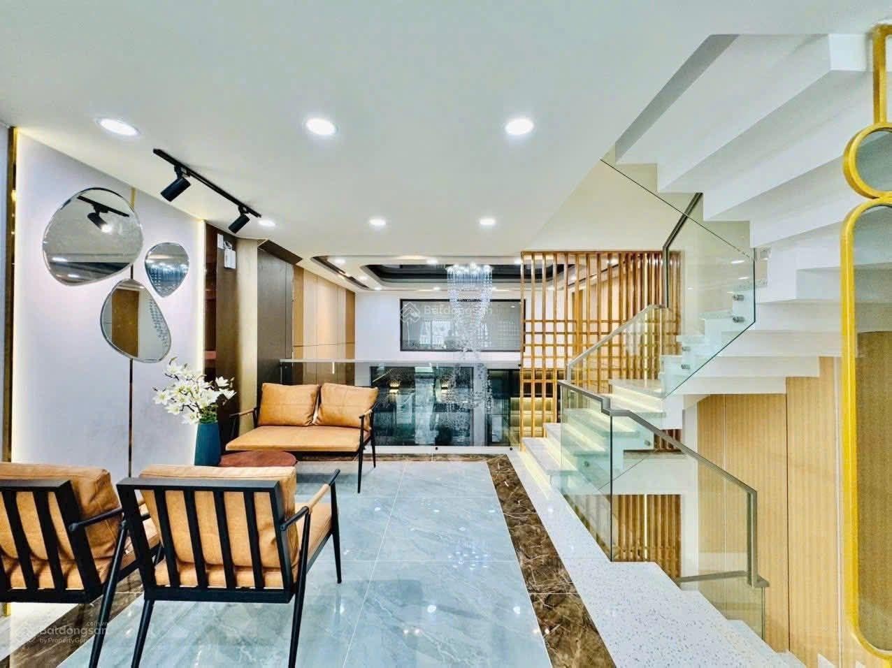 Bán nhà 73,5m2 mặt tiền rộng 8m NHỈNH HƠN 3TỎI5 ĐS 17 - Thủ Đức. Cho thuê 22tr. Gần TTTM Gigamall