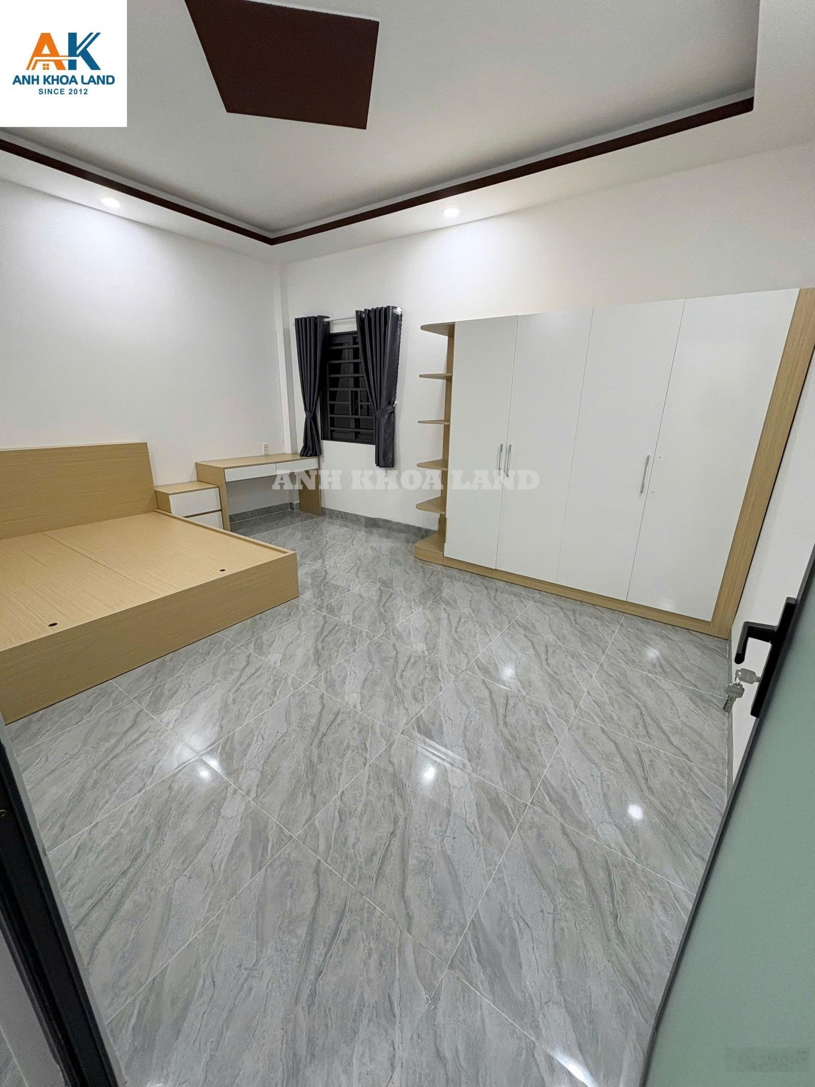 Nhỉnh 5 tỷ cho căn nhà 2 tầng mới xây, tặng full nội thất - P. Tăng Nhơn Phú B, Quận 9