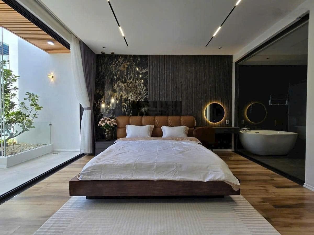 Vợ chồng tôi kẹt tiền bán nhà Cư Xá Đồng Tiến -P15 - Quận 10 gần chợ và trường học. Giá 3Tỷ680/78m2