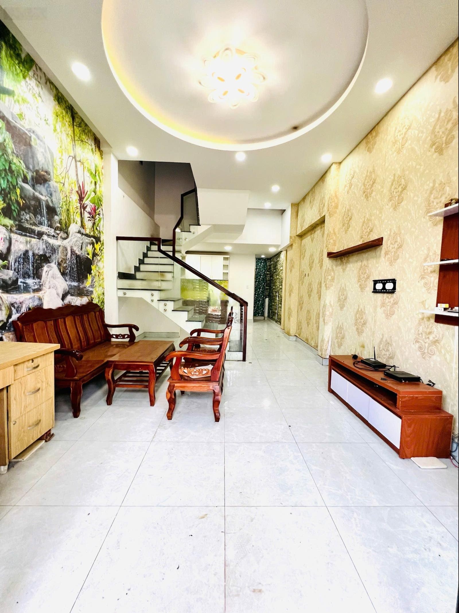 Bán gấp nhà đường 22, sát Vinhomes Grand Park, 1T 2L