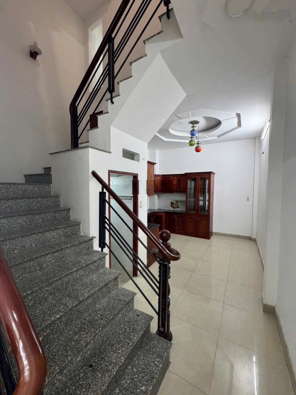 Nhà nc 4*14m 2lầu st 4pn 4wc hxh nguyễn văn khối p8