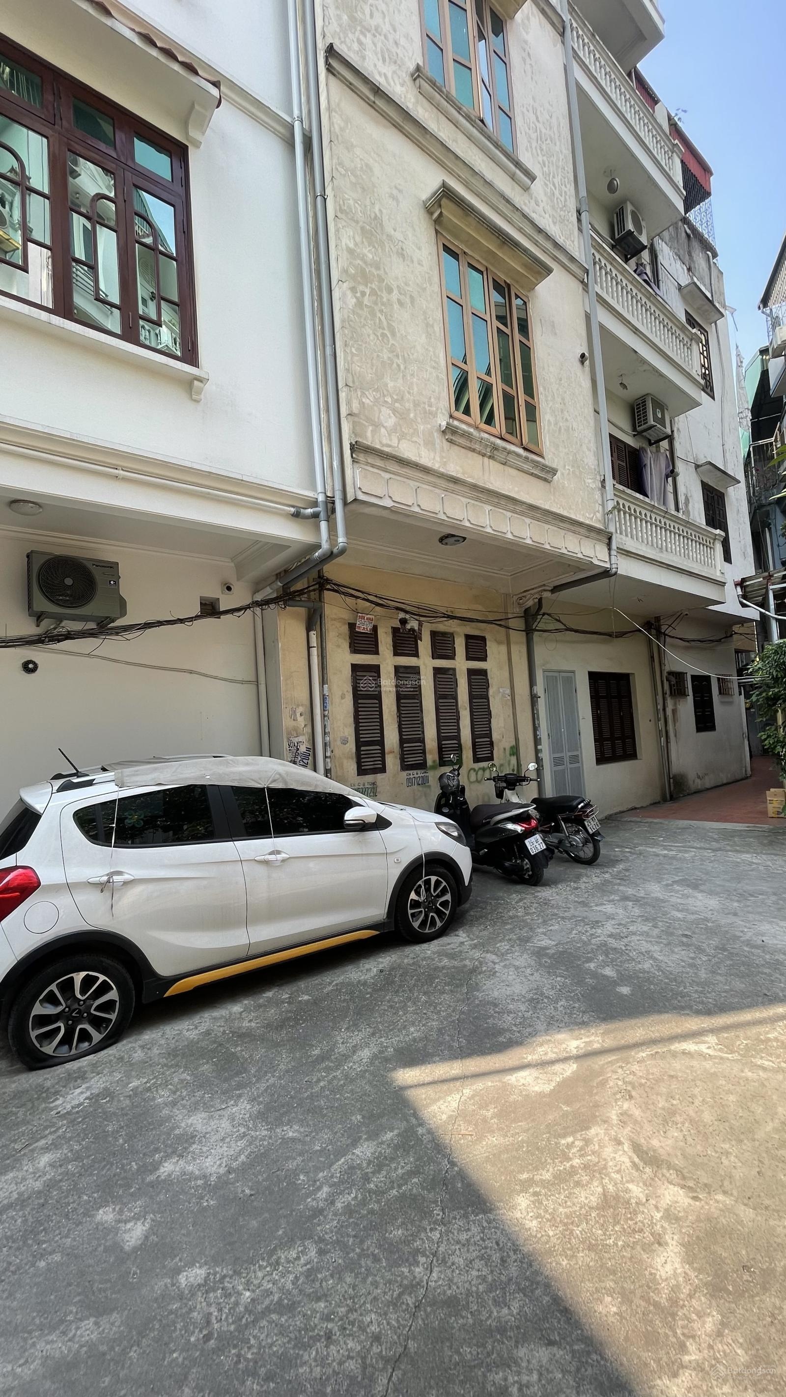 Bán nhà view hồ Võ Thị Sáu - plô oto ngủ trong nhà - view hồ - công viên - siêu thị - trường học