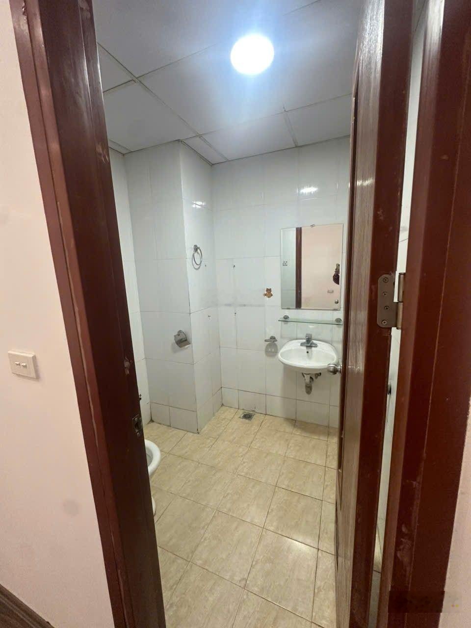 Bán gấp diện tích 42m2 tòa CT8 KĐT Đại Thanh (1 ngủ, 1 khách, 1 vs), mát. Pháp lý hợp đồng mua bán