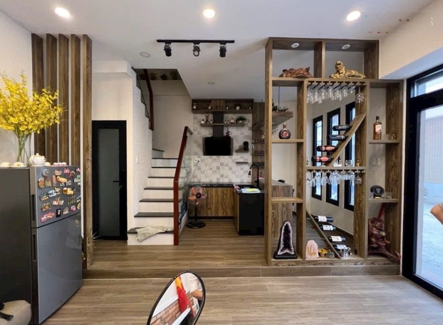 Nhà đẹp 3tầng-84m2 giảm tốt chỉ 5.75tỷ-hẻm xe hơi Tam Bình Thủ Đức