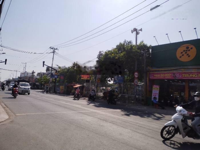 Nhà mặt tiền kinh doanh sầm uất Văn Tiến Dũng (QL50)