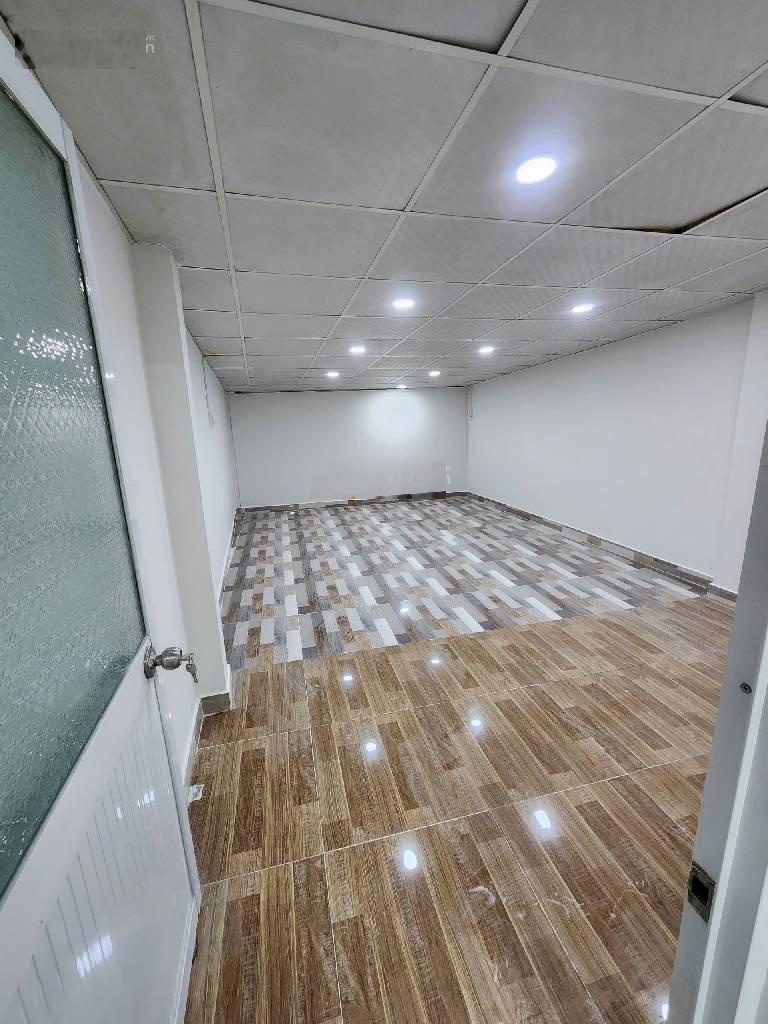 Nhà mặt tiền kinh doanh sầm uất Văn Tiến Dũng - 160m2 gía rẻ, hàng hiếm