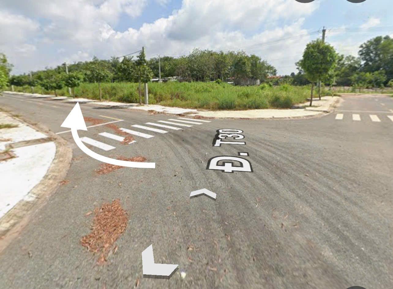 Bán đất đẹp mặt tiền Chơn Thành, đường thông, đi lại thuận tiện