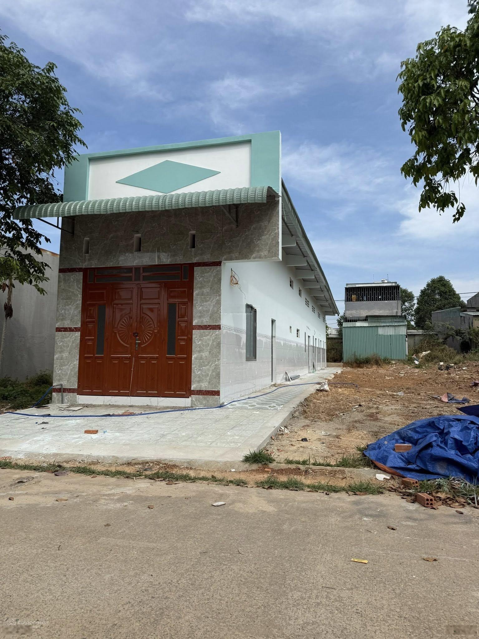 Chủ kí gửi dãy trọ DT 150m2 nằm gần chợ KCN Mỹ Phước 3, thu nhập sẵn 10 triệu/tháng