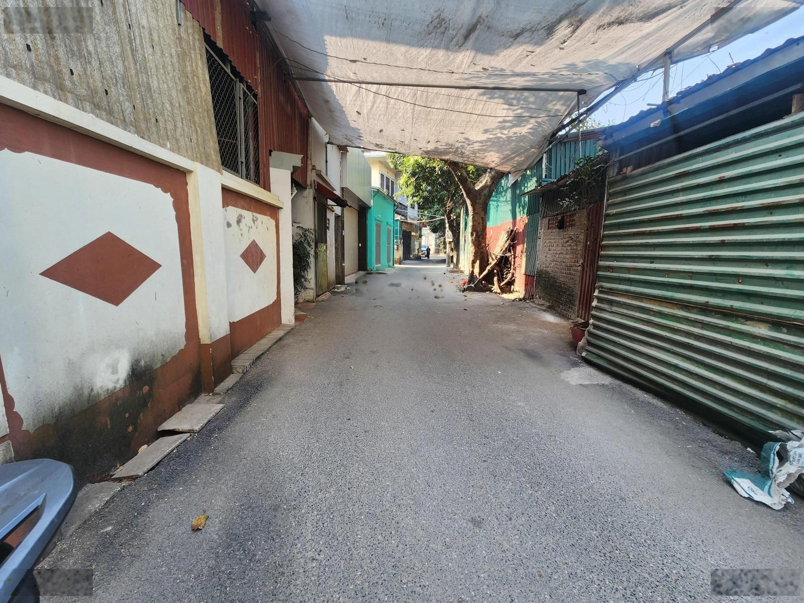 Bán nhà cấp 4 Văn Phú Hà Đông, 55m2, mặt tiền 5.2m, ô tô đỗ cửa 5m ra ô tô tránh nhau, kinh doanh