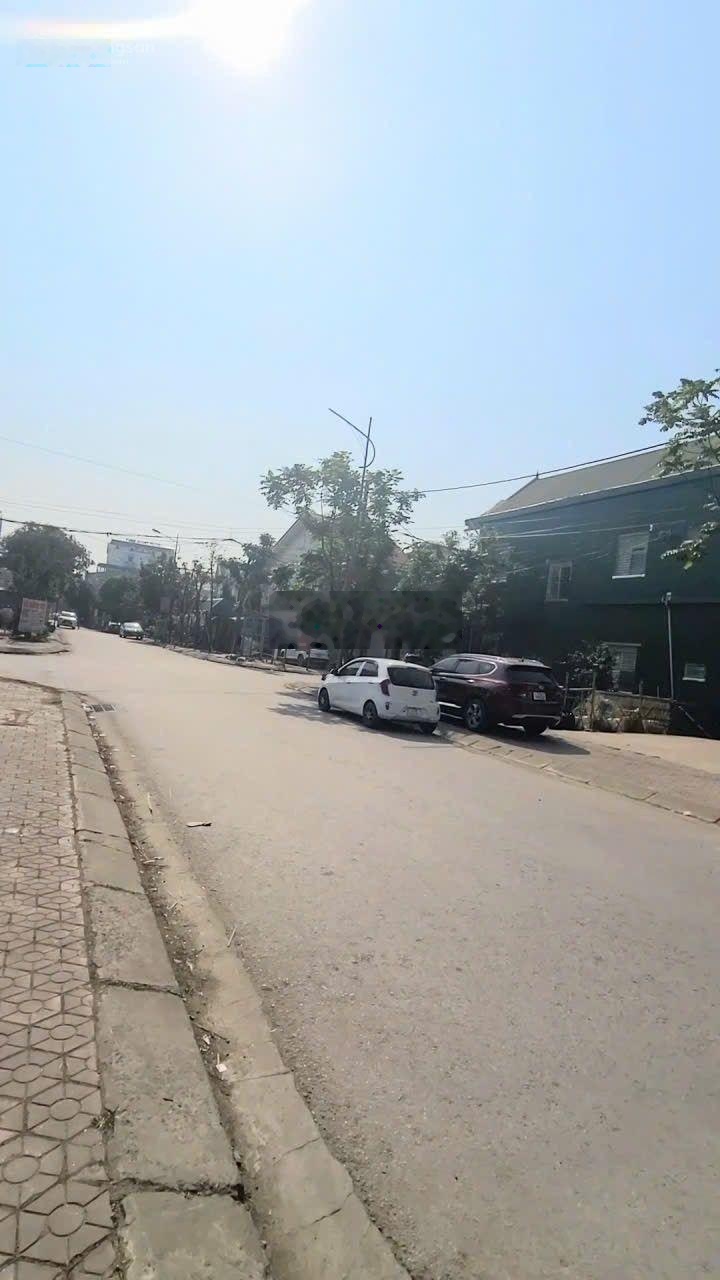 Bán đất mặt đường kinh doanh hồ sỹ dương hưng bình tp vinh