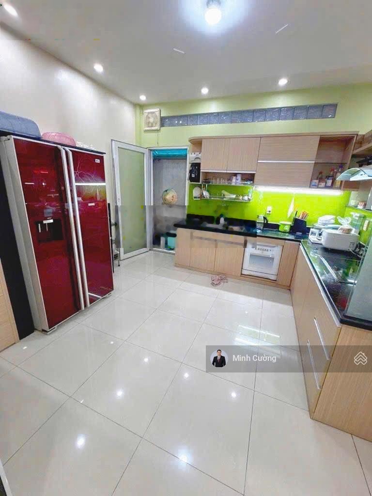 Bán nhà Lê Lai, Gò Vấp, 8.6x12m vuông vức, 3 tầng BTCT 4PN, HXH 5m sát MT, giảm 800tr chỉ 10.5tỷ TL