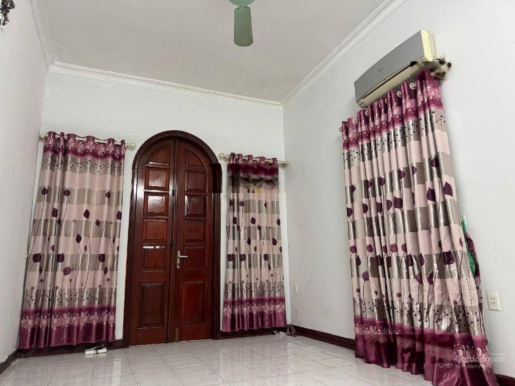 Nhà phố Yên Lạc - quận Hai Bà Trưng - cách phố 20 m - DT 60 m2 - 3 tầng - sổ vuông