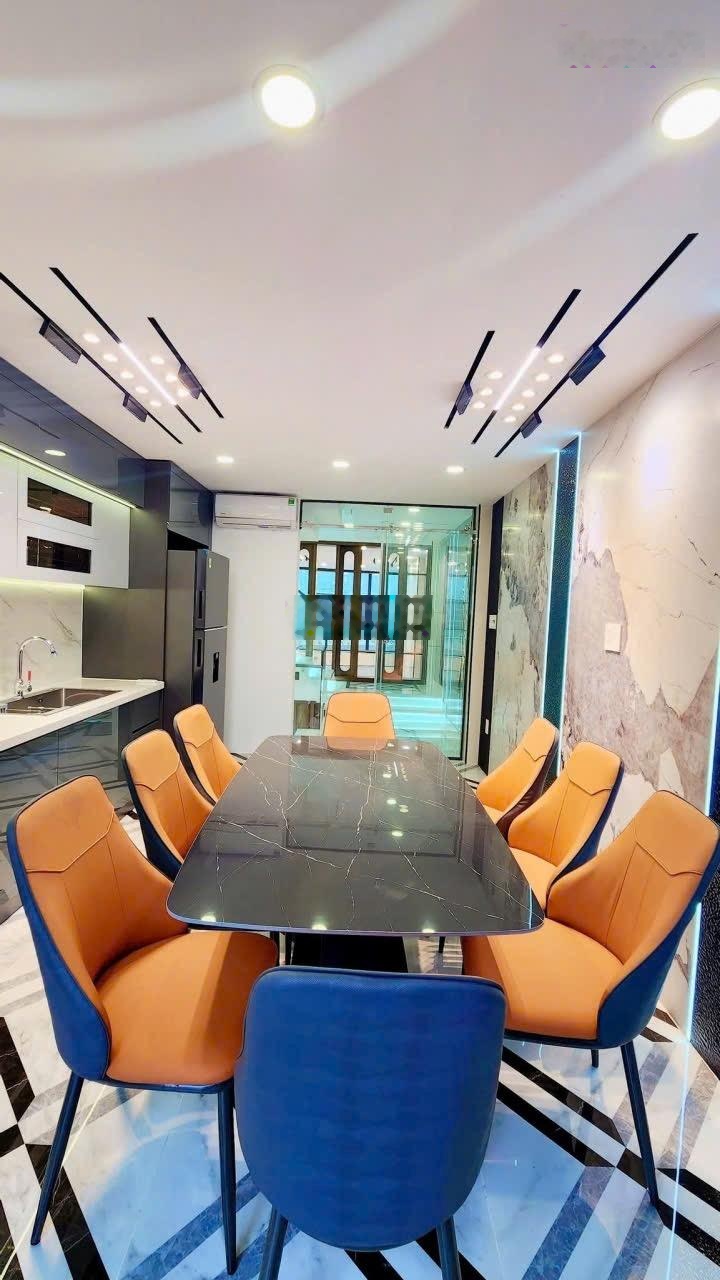 Nhà 5 tầng mới đẹp full nội thất cao cấp. Đường Phan Huy Ích - sát Emart