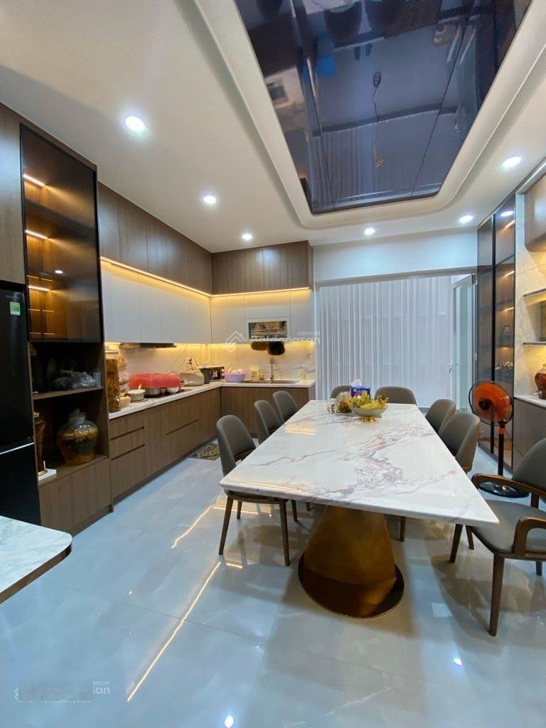 Phú Mỹ- Nhà Mặt phố 4 tấm Thang máy, cách metro Bến Thành - Cần giờ 1 phút. DT 5x16 giá 19.5 tỷ