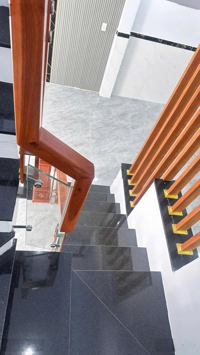 Dương đình hội xe hơi vào sân 5x20 vuông a4 giá 7.35 tỷ tl