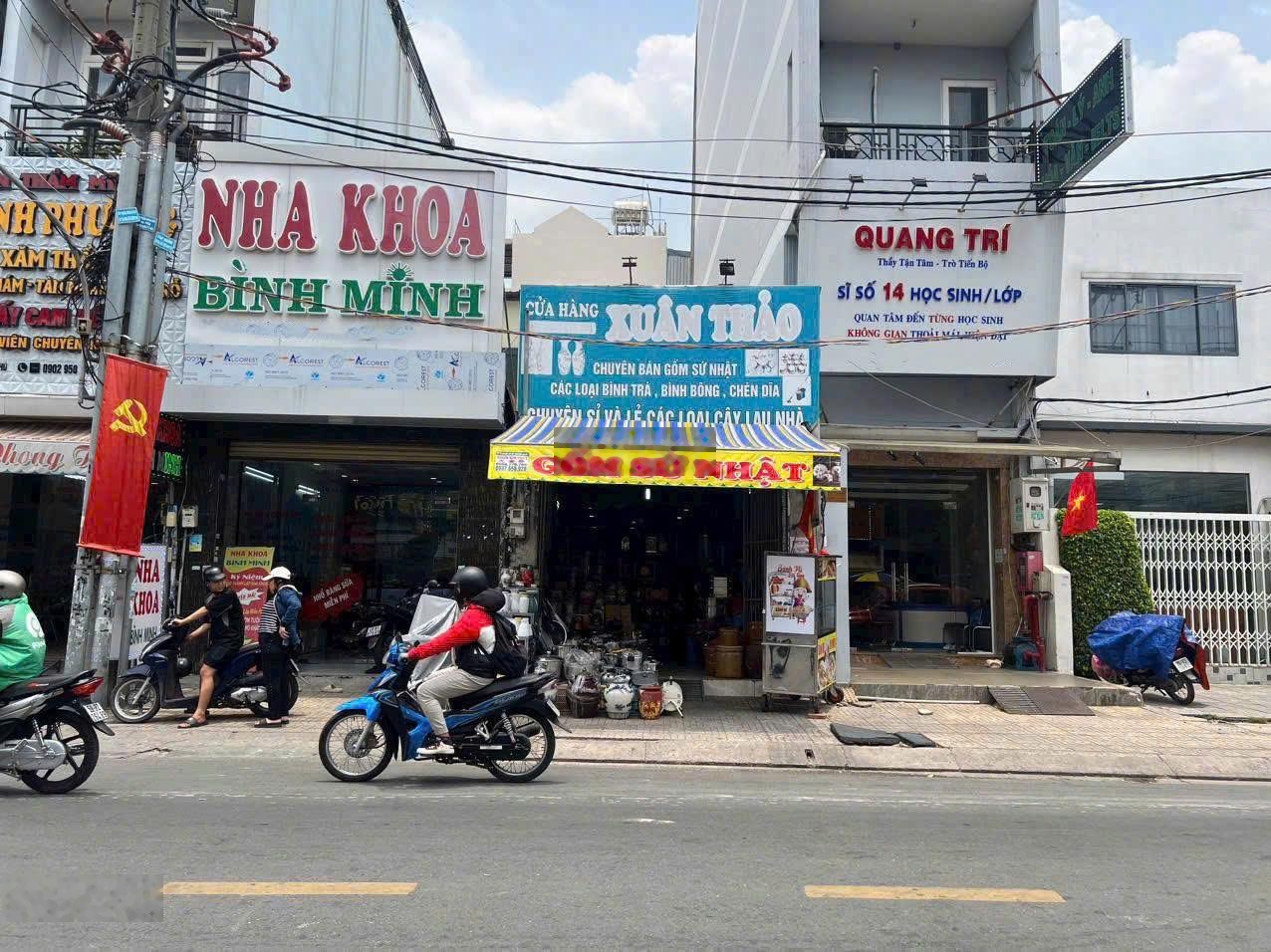 Nhà đường mặt tiền tân quý, 4.4m x 16m, cấp 4, giá 11 tỷ