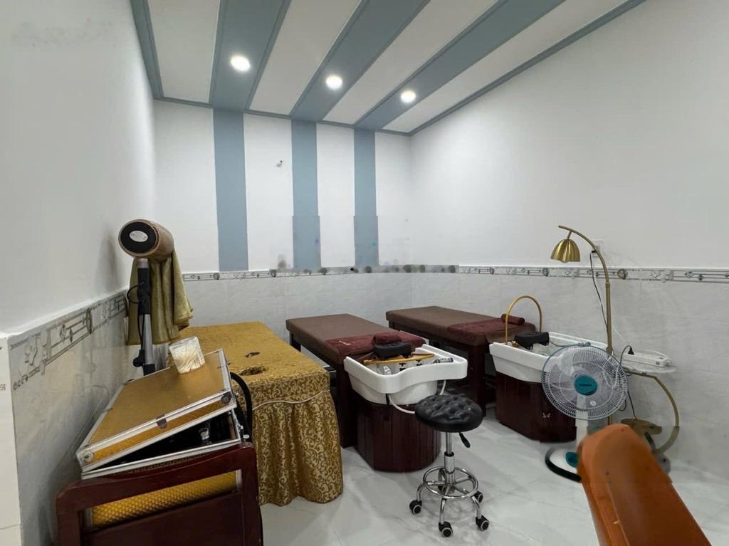 Bán Nhà Đường Bình Long , Quận Bình Tân - Ngang 4,8m x 13m - 2 Tầng , Chợ Bình Long 0914443186