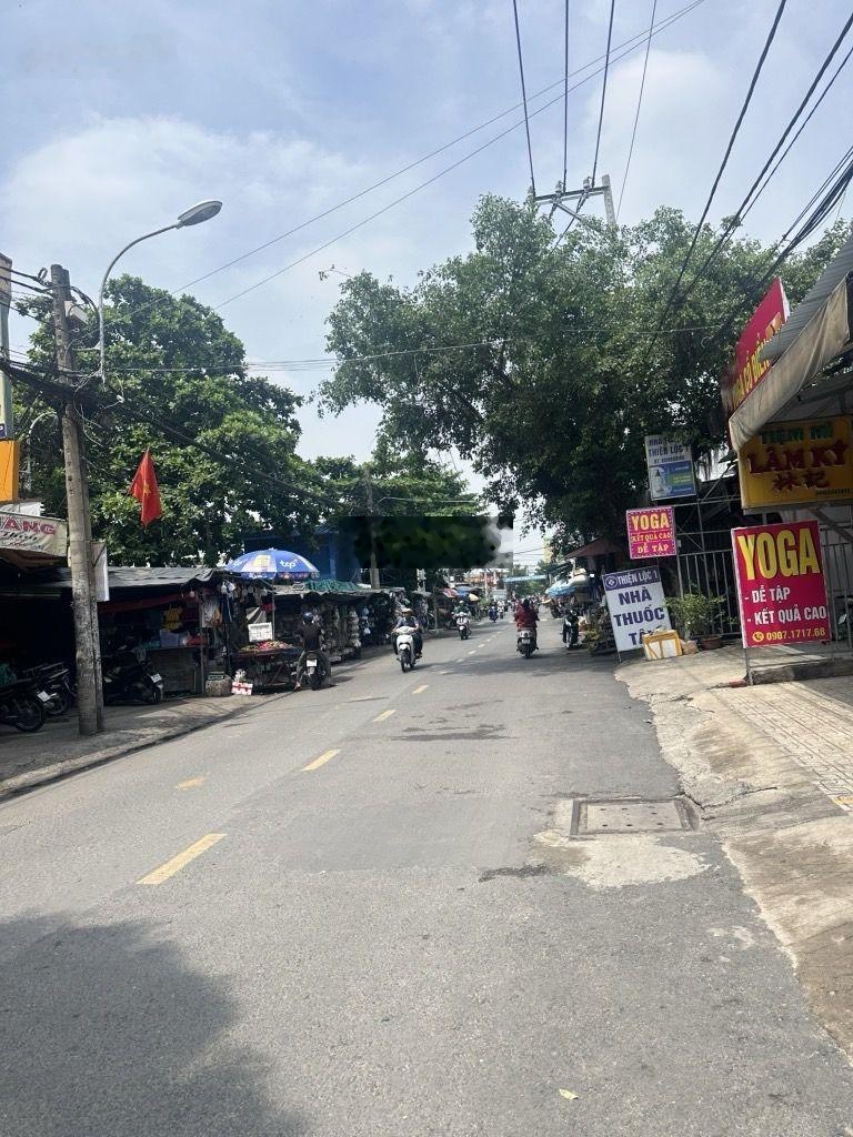 Bán nhà MTKD Trung Mỹ Tây, Nguyễn Ảnh Thủ Quận 12 - 205m2 - 3 tầng, chỉ 12,99tỷ