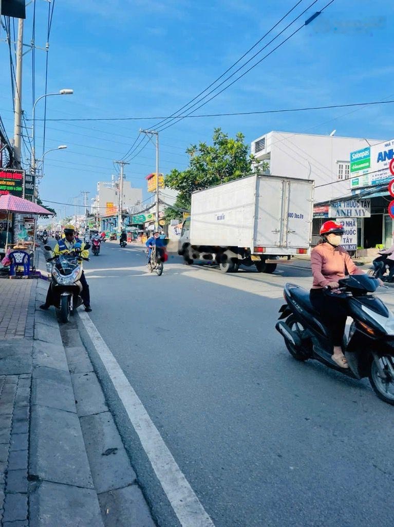 Bán nhà mặt tiền kinh doanh sầm uất - DT khủng ngang 6 m, QL50, chỉ 8.5tỷ