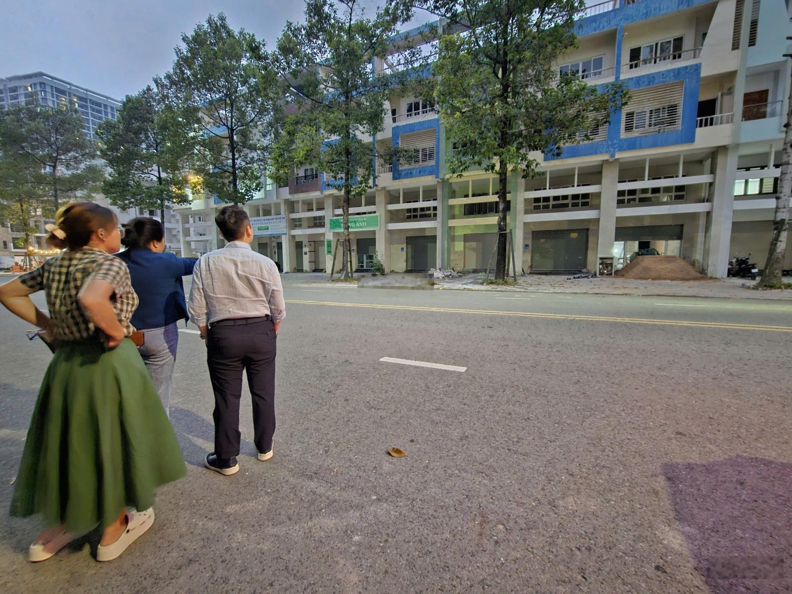 Bán căn hộ giá tốt vị trí đẹp tiện ích đầy đủ - vị trí trung tâm Bình Dương