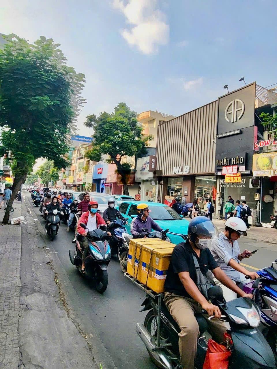 Mặt tiền kinh doanh lê văn sỹ phú nhuận. liên hệ điệp 0903070684