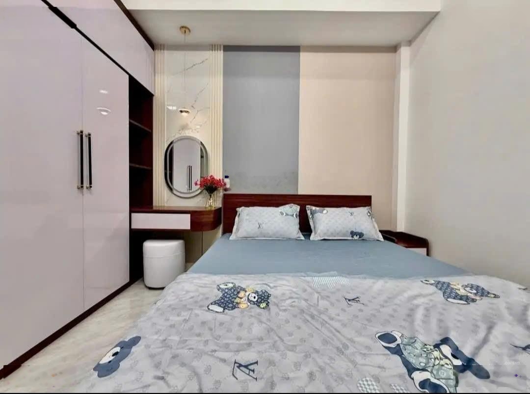 Kẹt tiền bán nhanh nhà Kinh Dương Vương P13