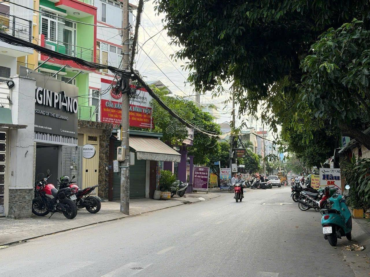 Nhà mặt tiền đường số 20 P.5 Gò Vấp - thẳng 1 trục bờ kè. LH Điệp 0903070684