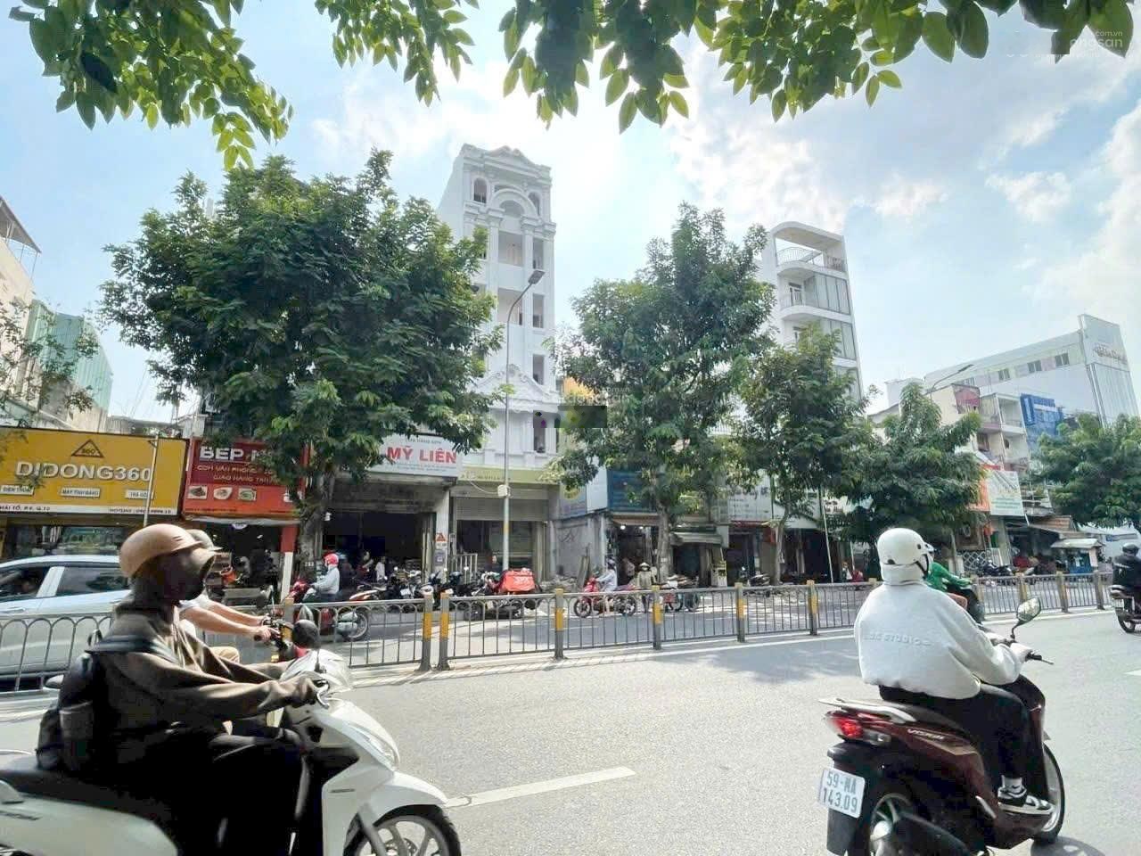 Tòa nhà Giảm 2 Tỷ | Mặt Tiền Lý Thái Tổ Quận 10 | 5.7m x 20m = 114m² | Giá bán nhanh 47 Tỷ