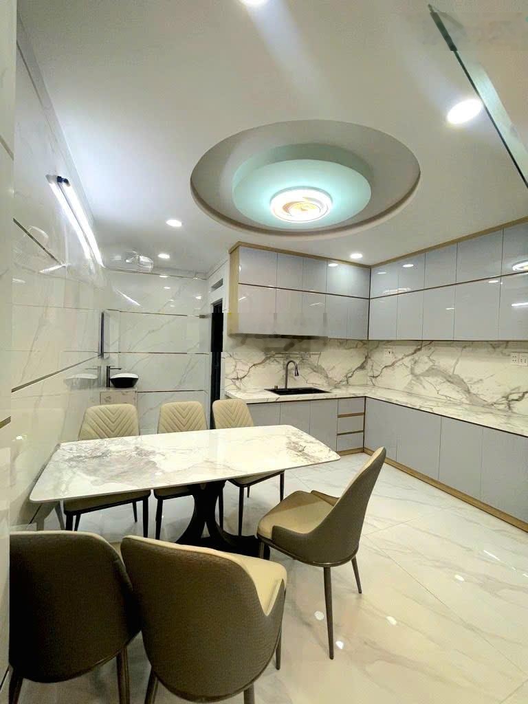 Siêu phẩm nguyễn sơn nd ô tô ngủ trong nhà chợ bình long 5 tầng dtsd 180m2 5pn hơn 6 tỷ