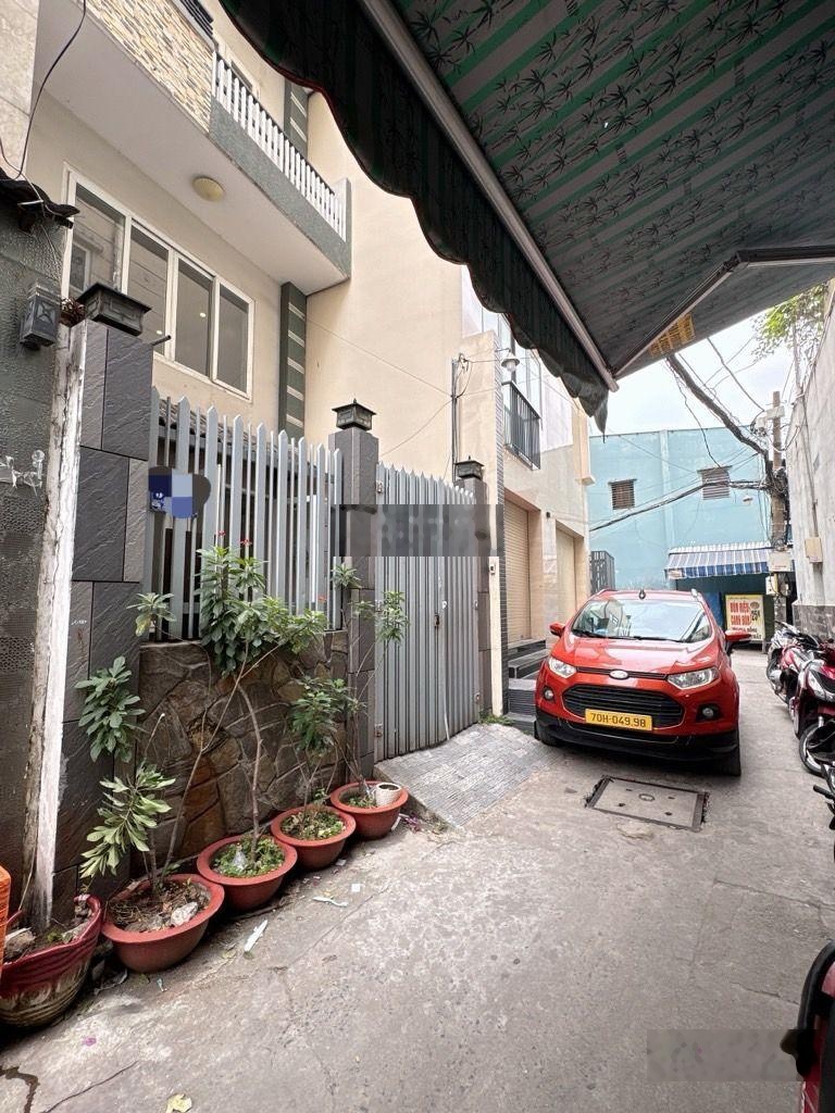 Chỉ 150tr /M Giá quả rẻ so với thị trường HXH đổ cửa sát mặt tiền Dương Quảng Hàm Gò Vấp DT56m 7p