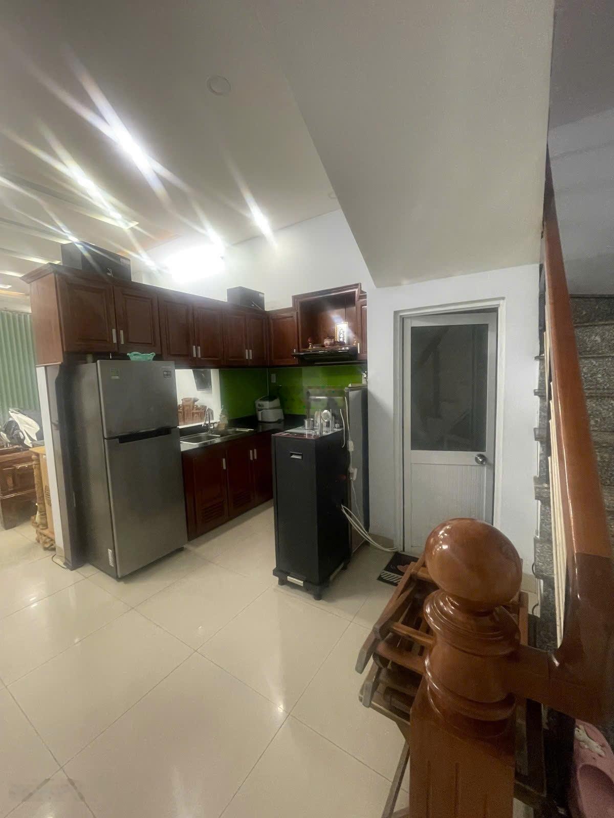 Bán nhà 4 tầng mặt tiền kinh doanh NGUYỄN KHÁNH TOÀN, Hòa Cường gần các trường Đại Học