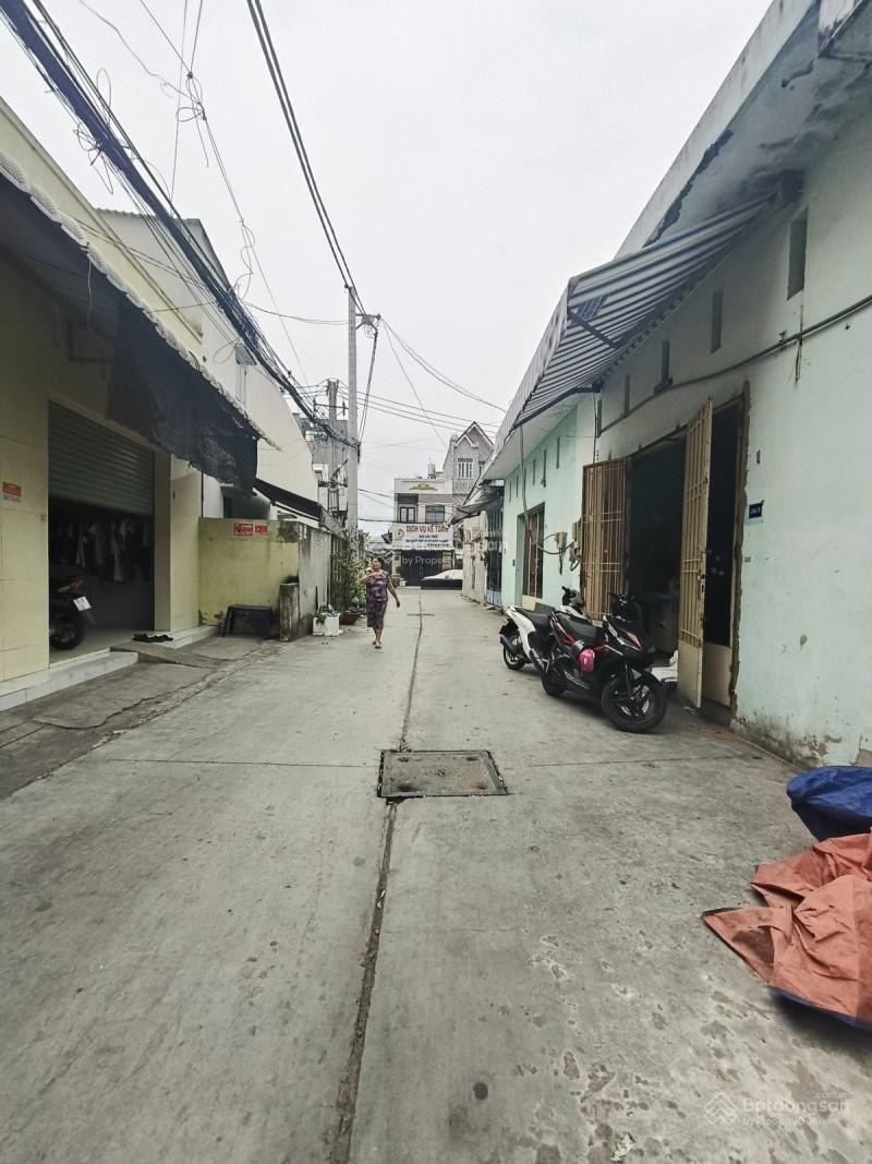 Nhà 3 tầng kiên cố - ngang 4.8m- hẻm xe tải kd đường số 7 - bình hưng hòa - bình