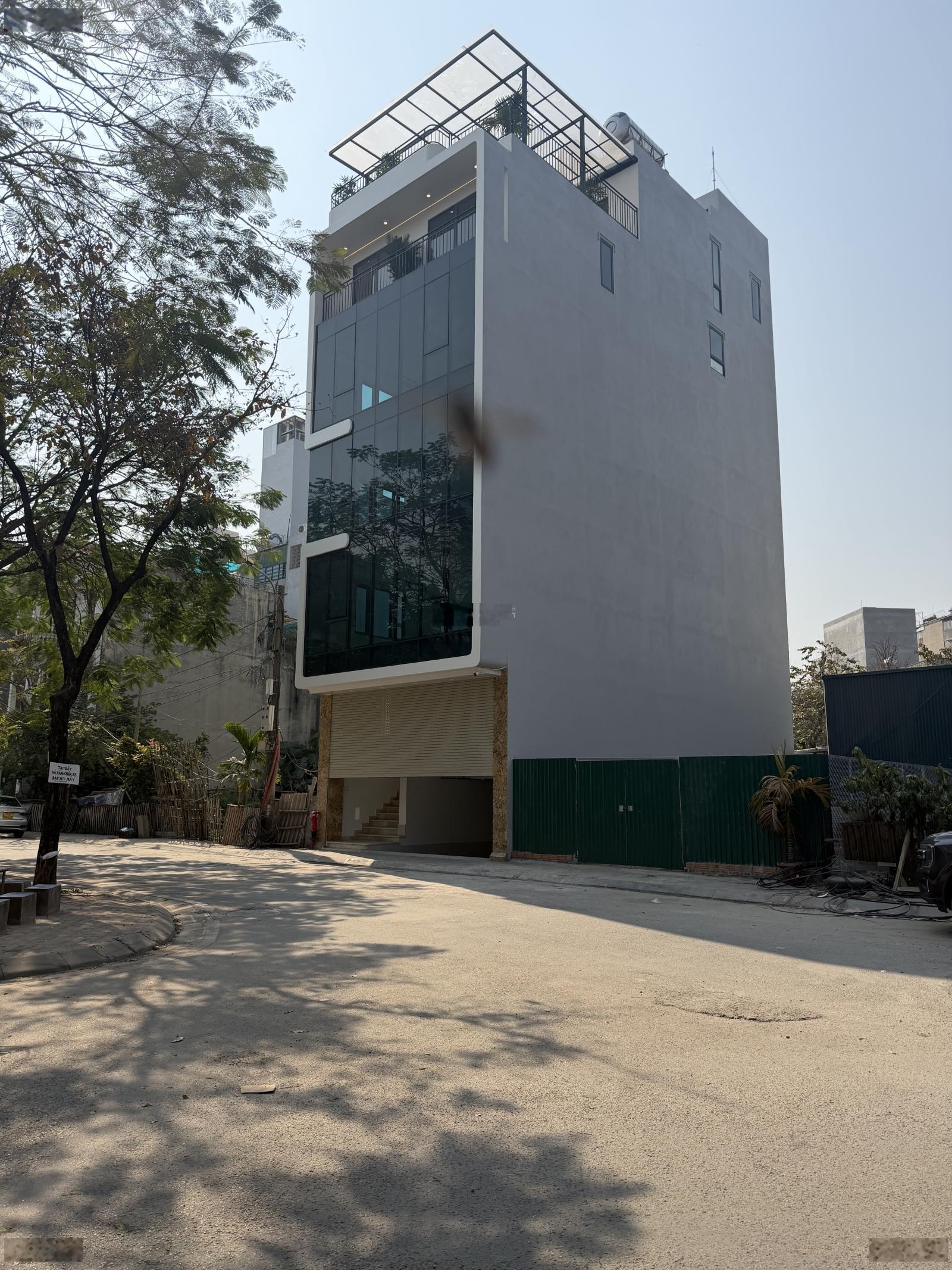 Chính chủ cần bán - toà nhà văn phòng - 100m2 - 7 tầng thang máy - khu tái định cư X6 Cổ Linh