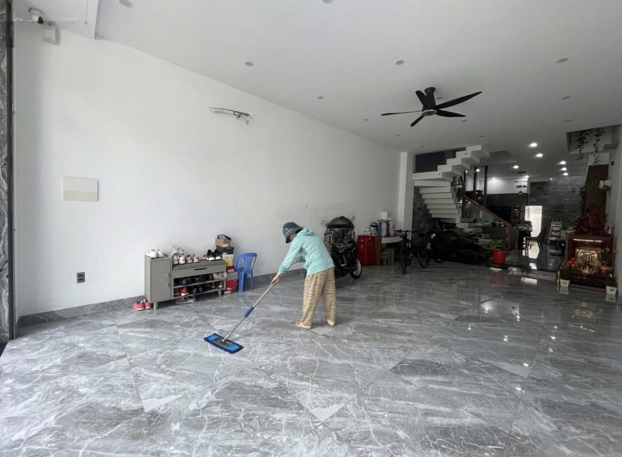 Cho thuê nhà hẻm lê văn sỹ phường 1 tân bình