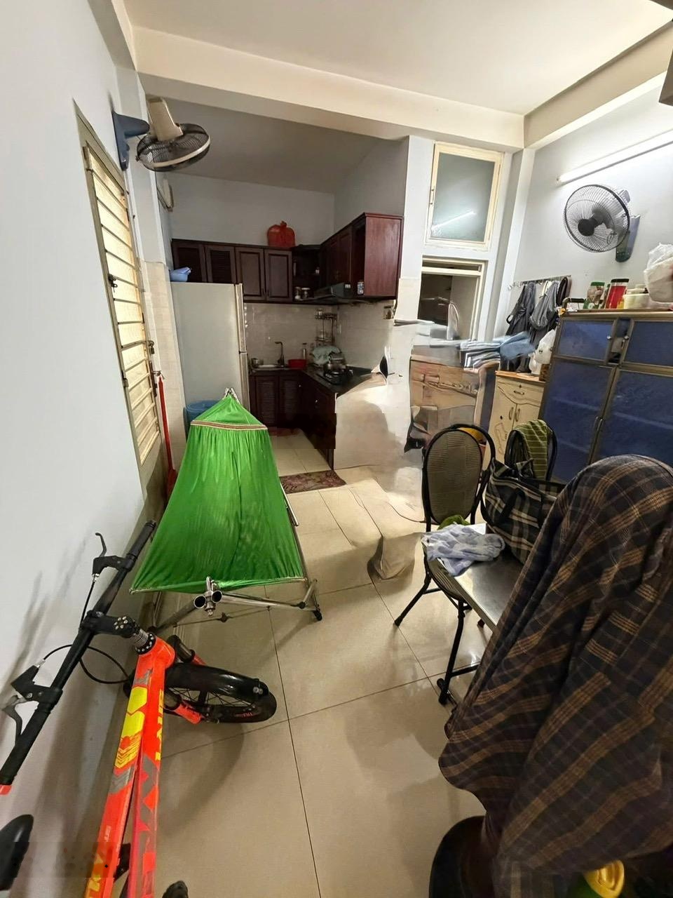 Nhà bán căn góc 4tầng-3,4 x 11,8m-DT đất:40m2- 5PN,3WC-Hẻm Lê Hông Phong P2 Q5( ôtô đậu 40m)- SHHC