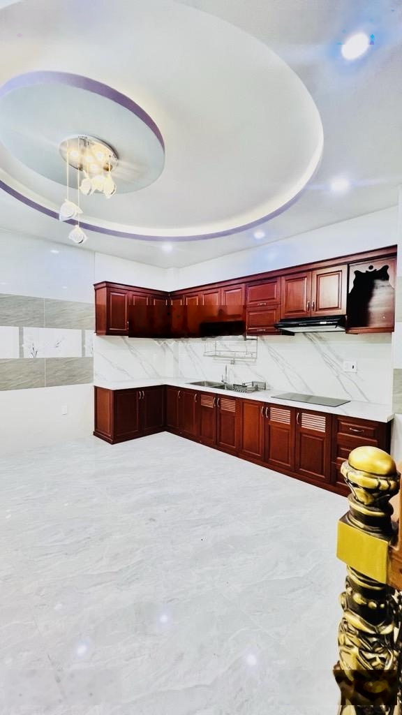 Cực rẻ MT Nguyễn Văn Công 4*16m gồm 5 tầng 10PN vừa ở vừa kinh doanh doanh chỉ 13,5 tỷ TL